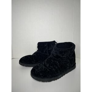 UGG Australia Womens Black Velvet Mini Uggs Slip On Booties Size 7